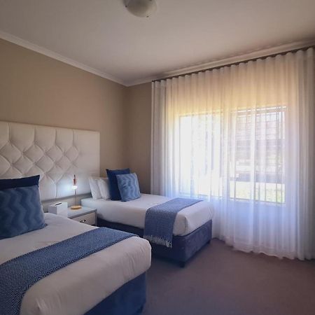 2 On Lismore Guesthouse Tokai Exterior photo