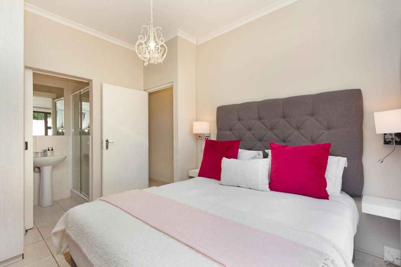 2 On Lismore Guesthouse Tokai Exterior photo