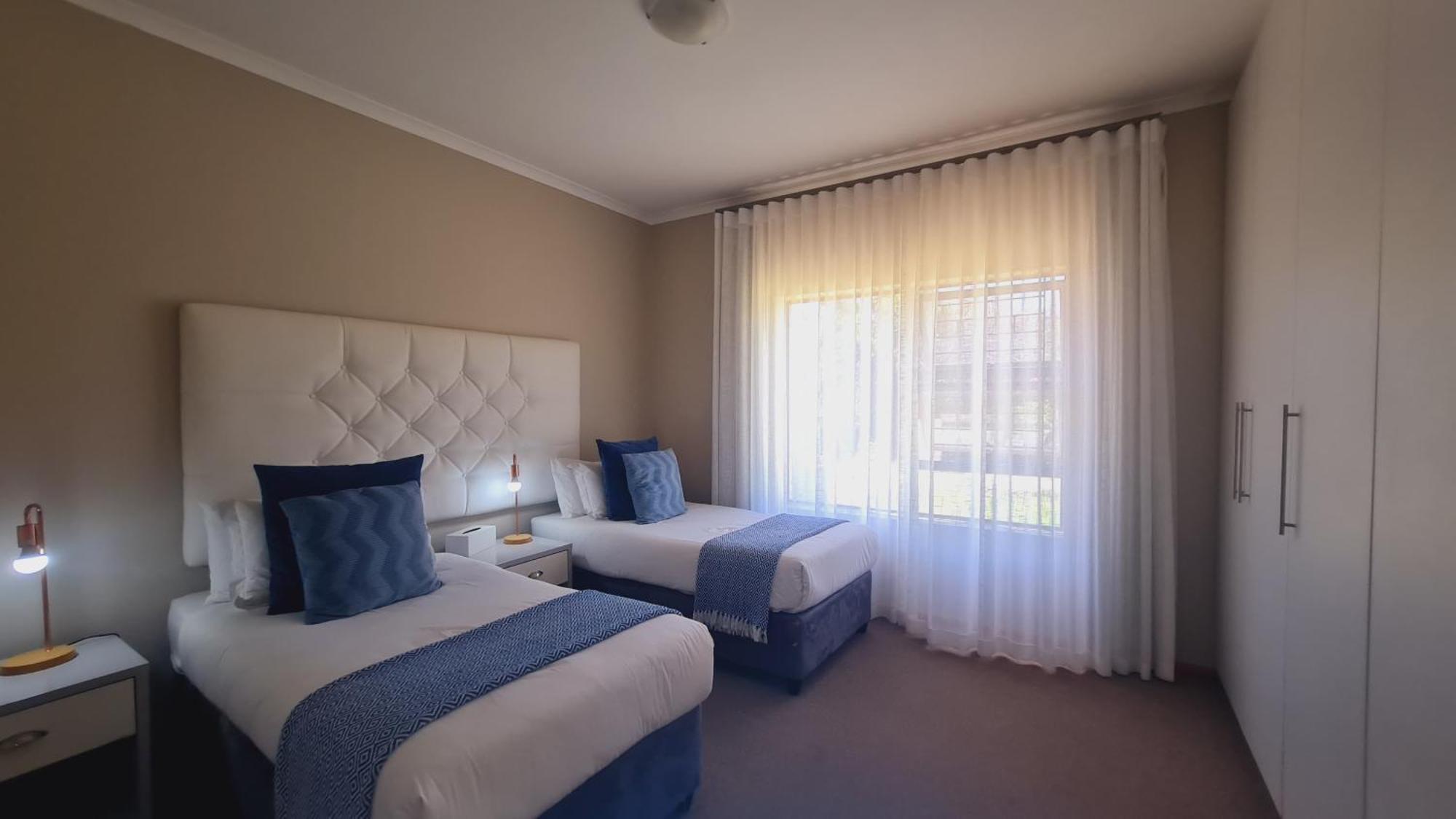 2 On Lismore Guesthouse Tokai Exterior photo